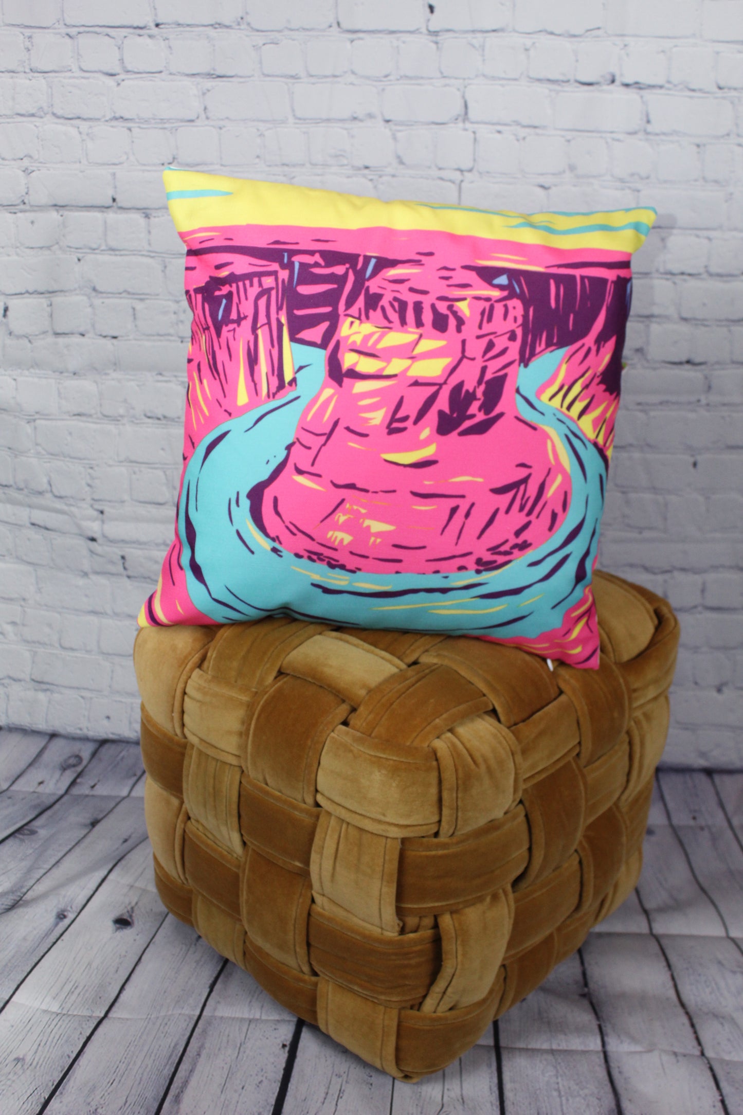 Horseshoe Bend Pillow Cover